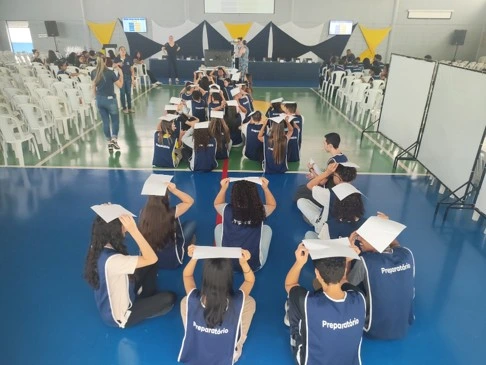 Jovens do CAMP em atividade